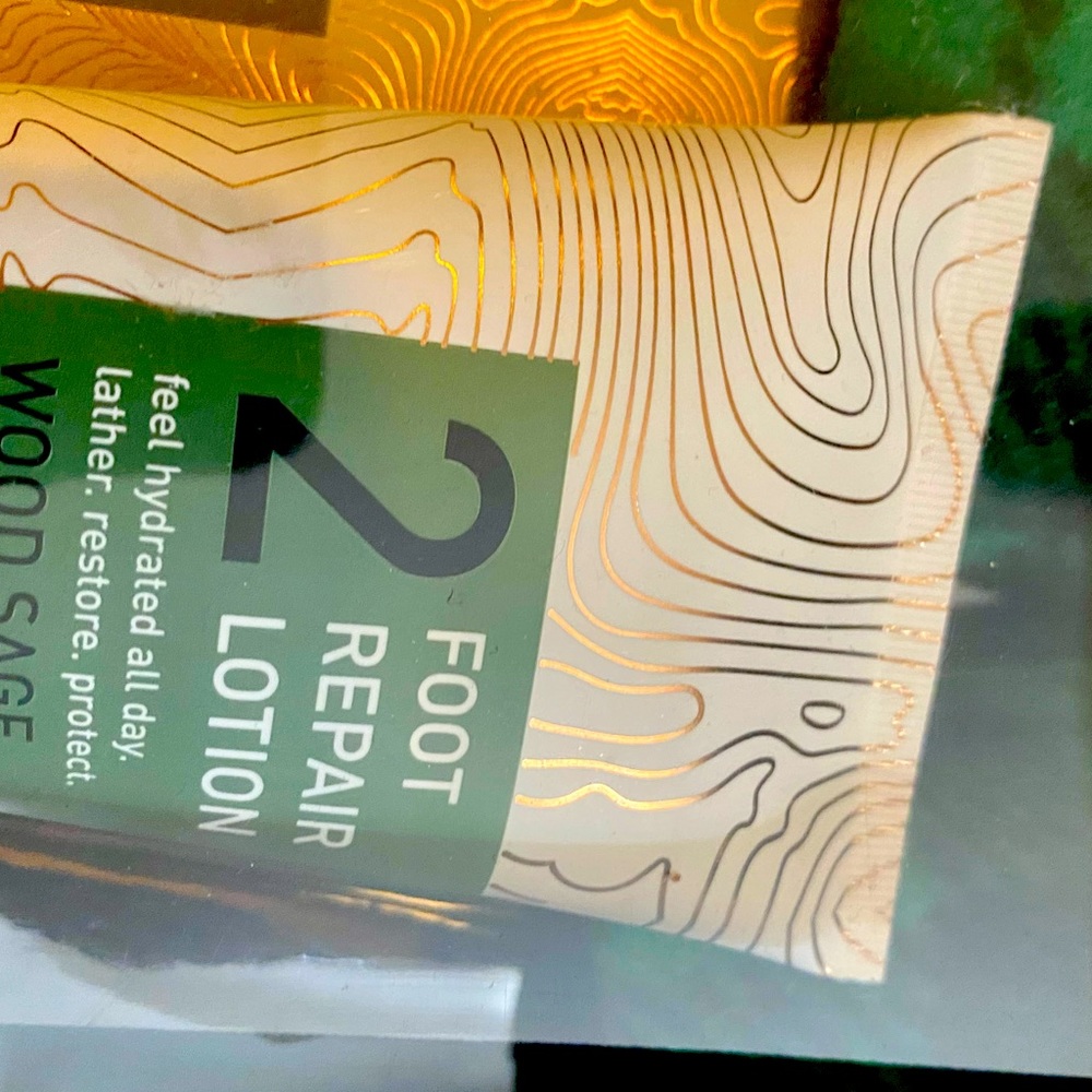 Unwind Studio spa gift box